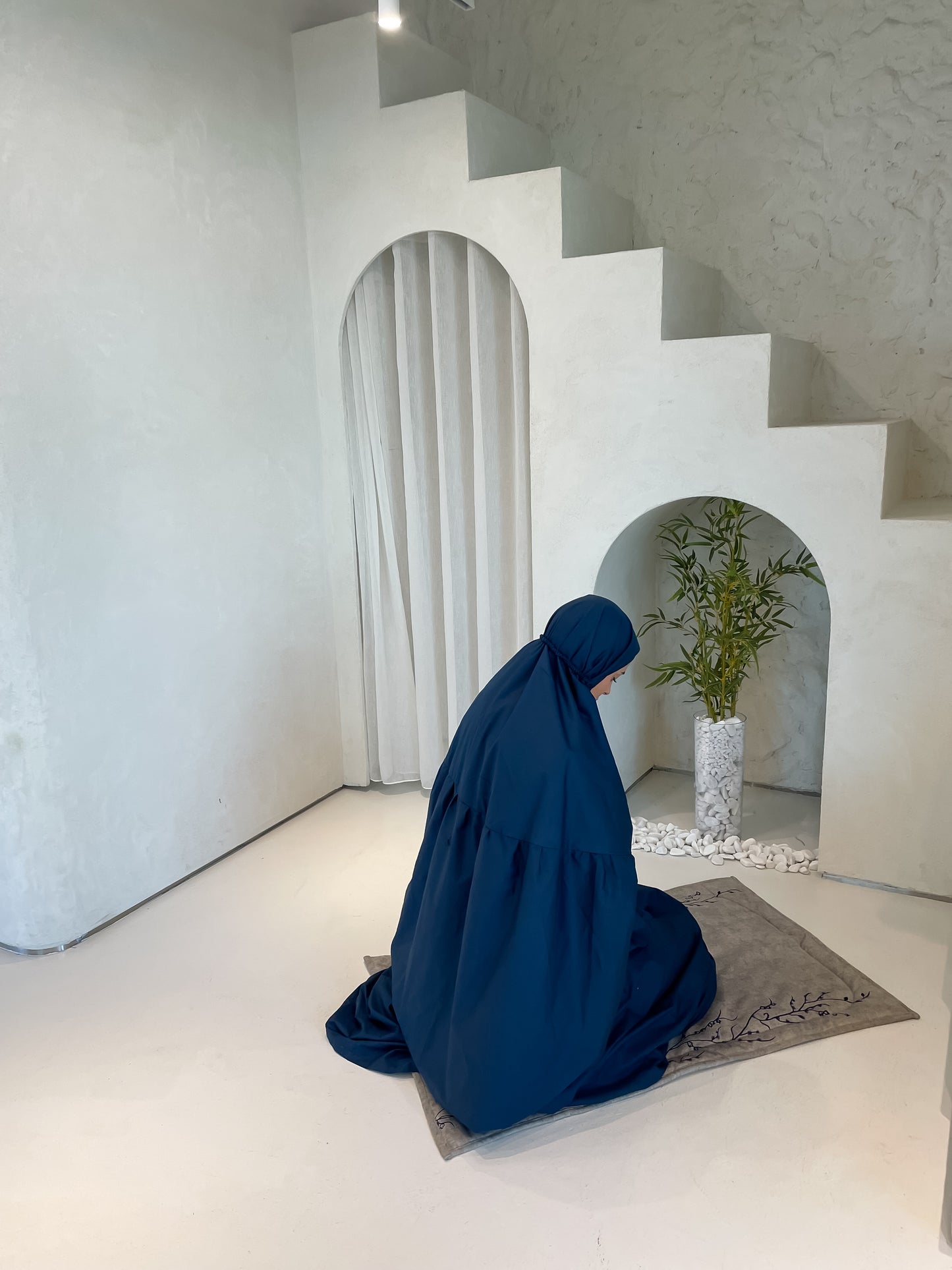 طقم صلاة كامل بتطريز الأغصان