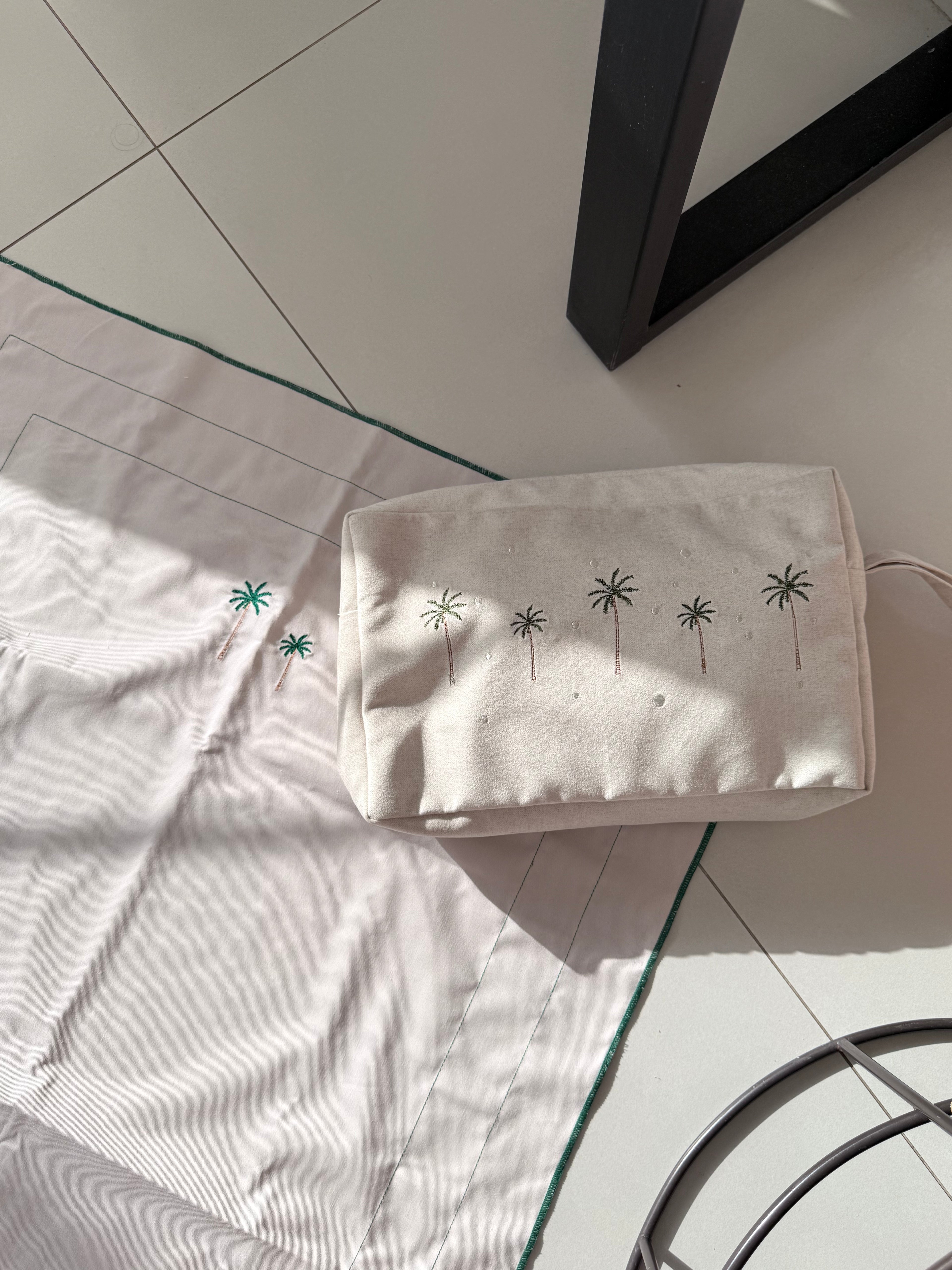 طقم ظِلال وفيء 🌴